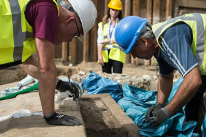 Roman_Sarcophagus_london_elephant_castle